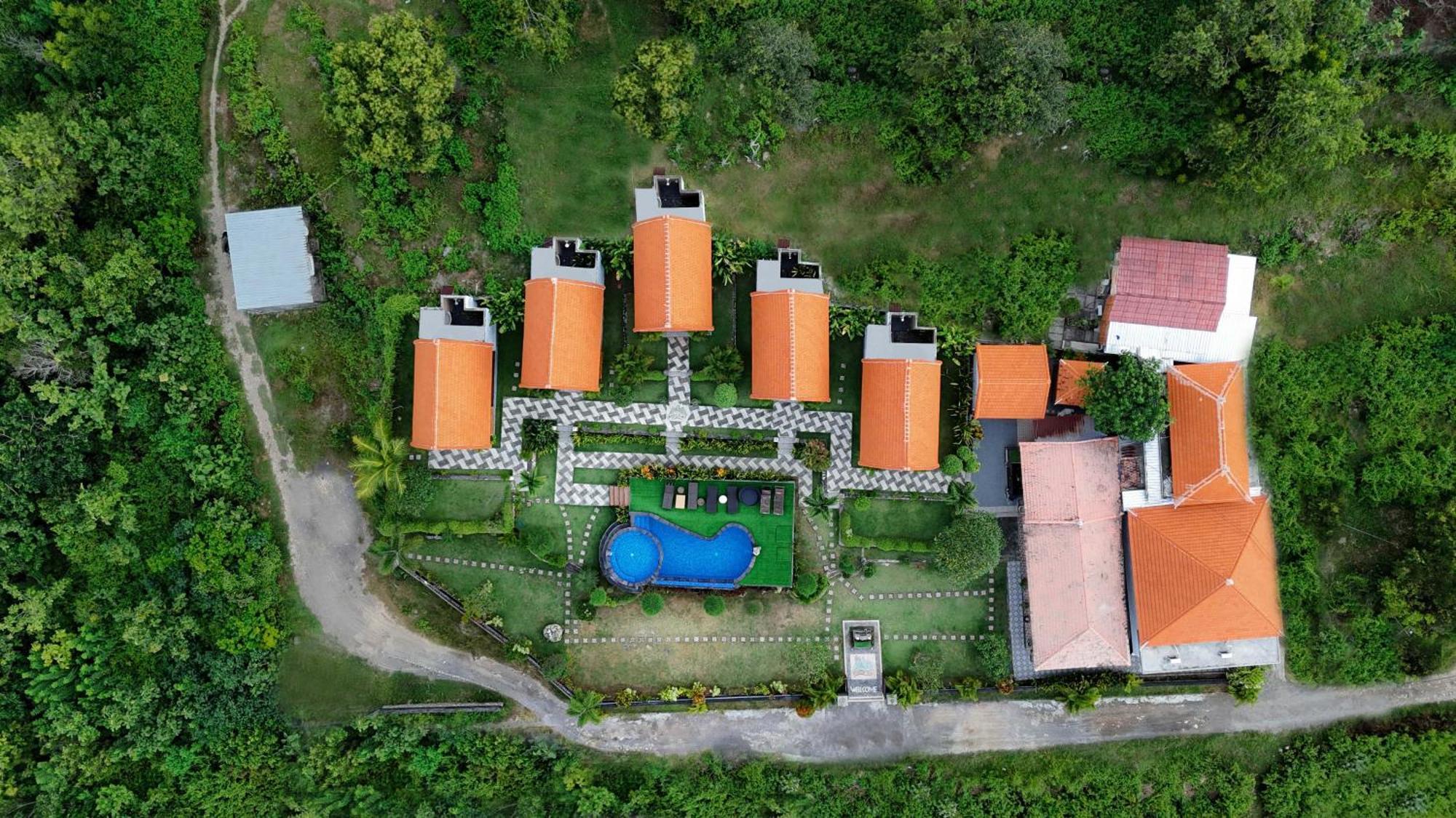 Reynten Hill Batununggul Exterior photo