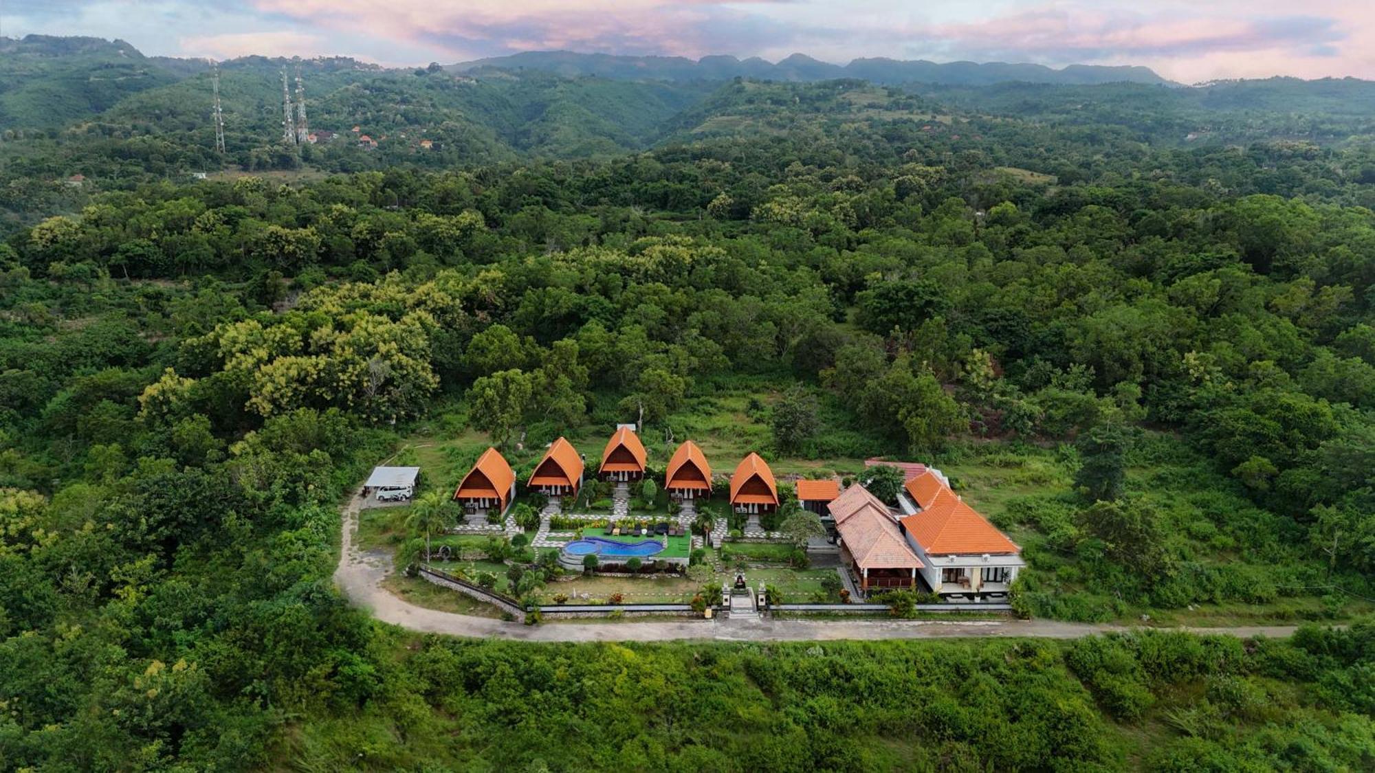 Reynten Hill Batununggul Exterior photo