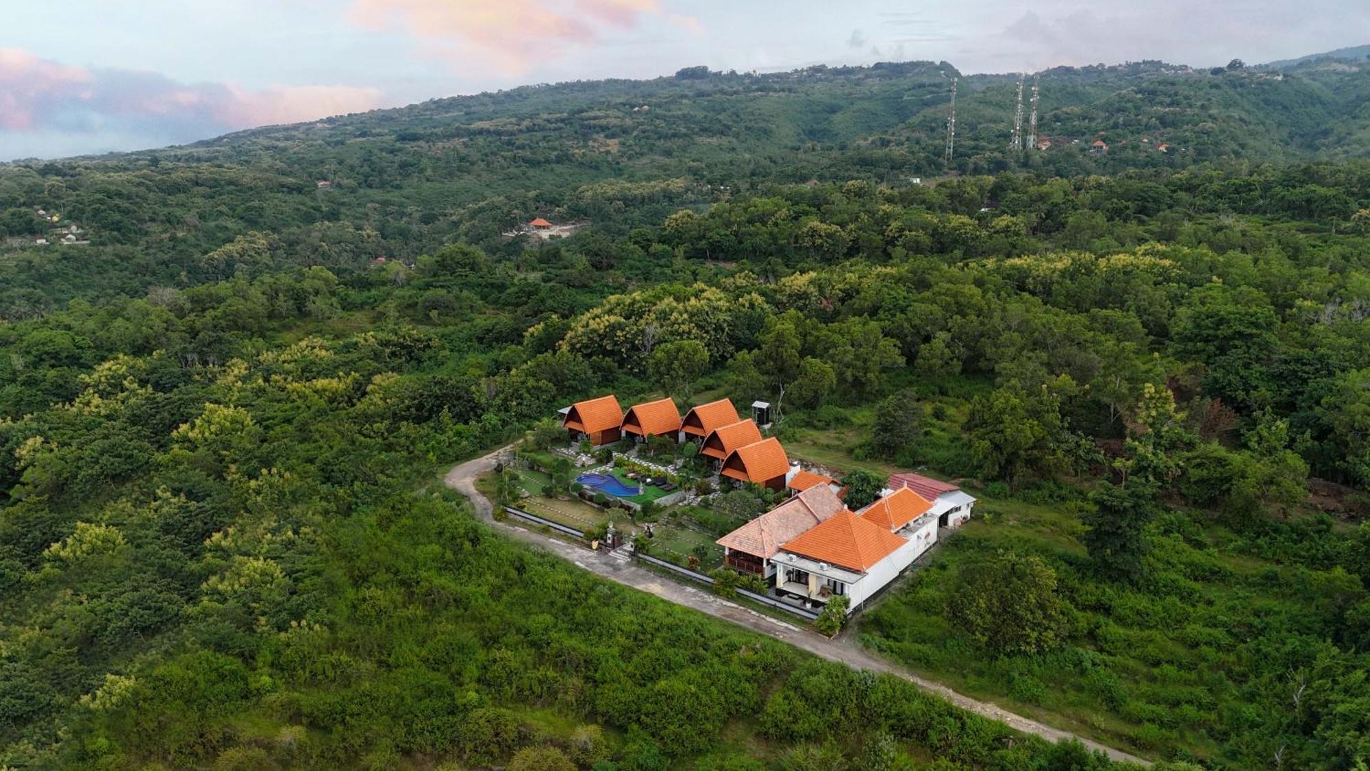 Reynten Hill Batununggul Exterior photo